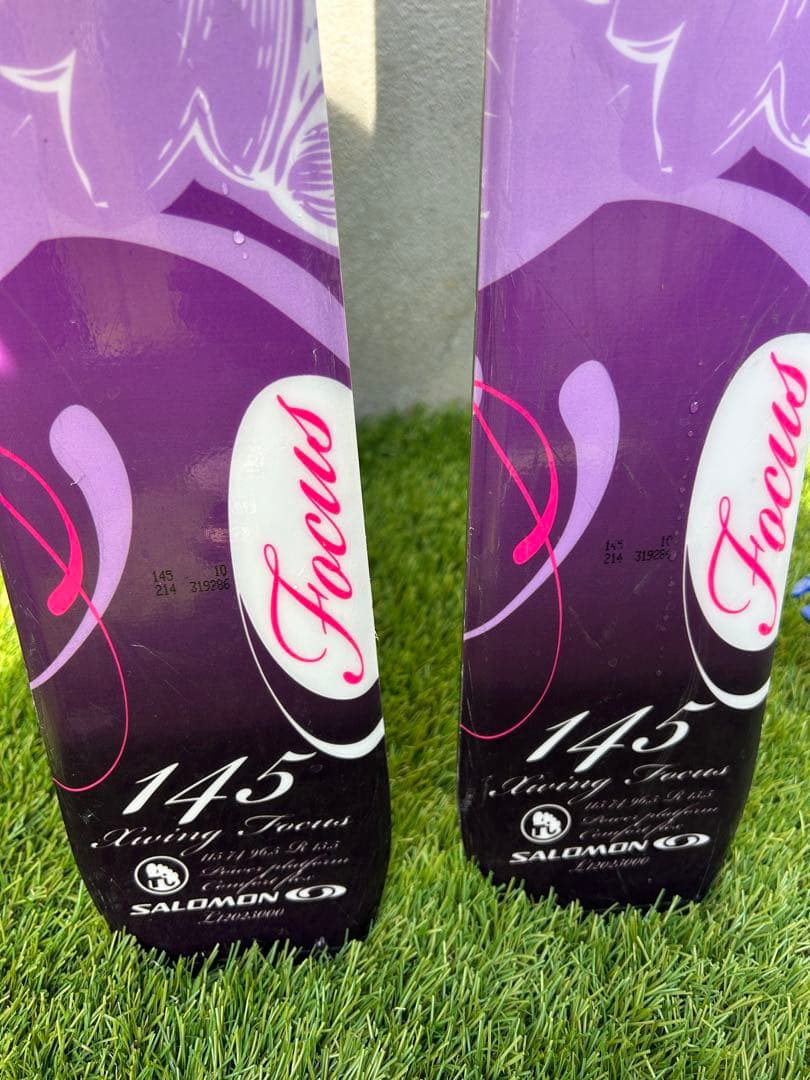 使用回数少なめ SALOMON 145cmスキーセット 女性、高学年、中学生