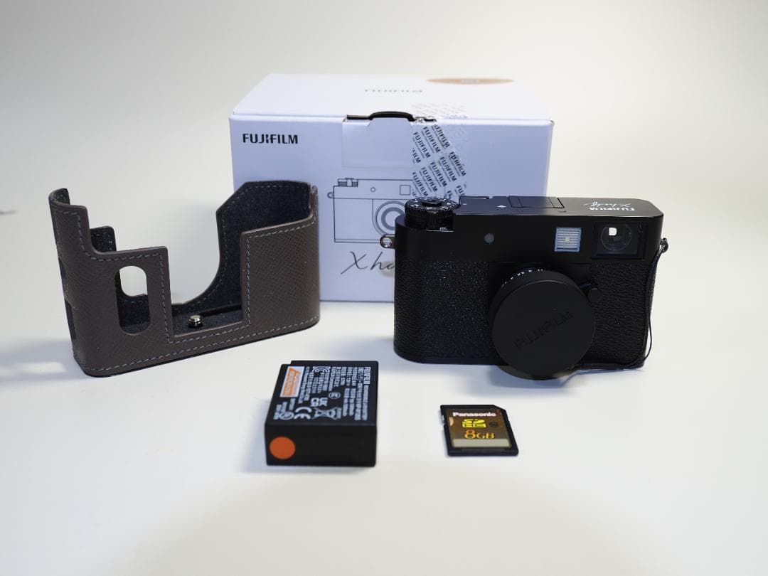 未使用　富士フィルム　FUJIFILM Xhalf X-HF1 ブラック Amazon | 富士フイルム(FUJIFILM) コンパクトデジタルカメラ X-half