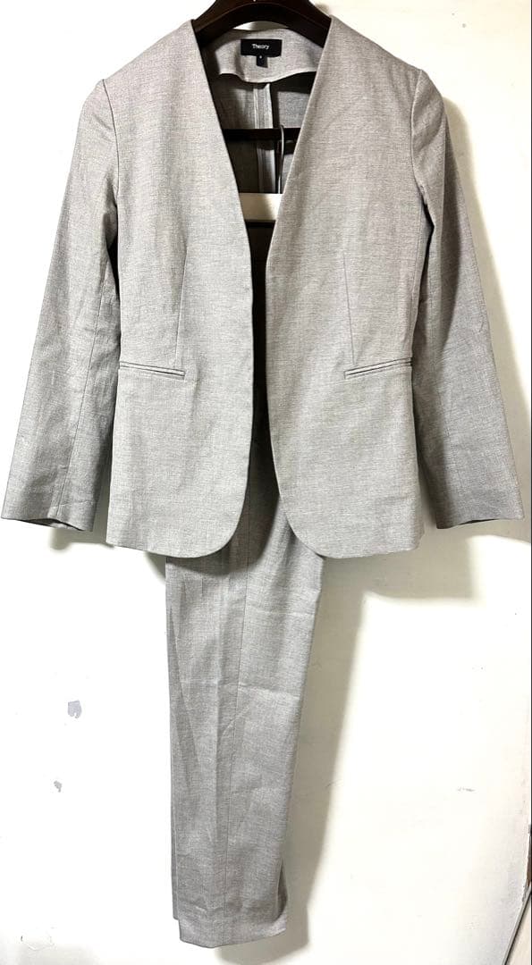 現行タグ　THEORY パンツスーツ　セットアップ　グレー　0 セオリー Theory セオリー セットアップ スーツ ボックスタグ 現行 グレー L相当