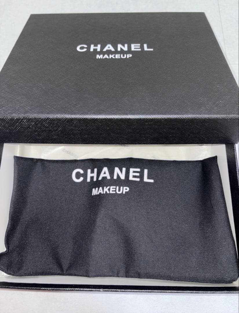 CHANEL VIPノベルティバッグ