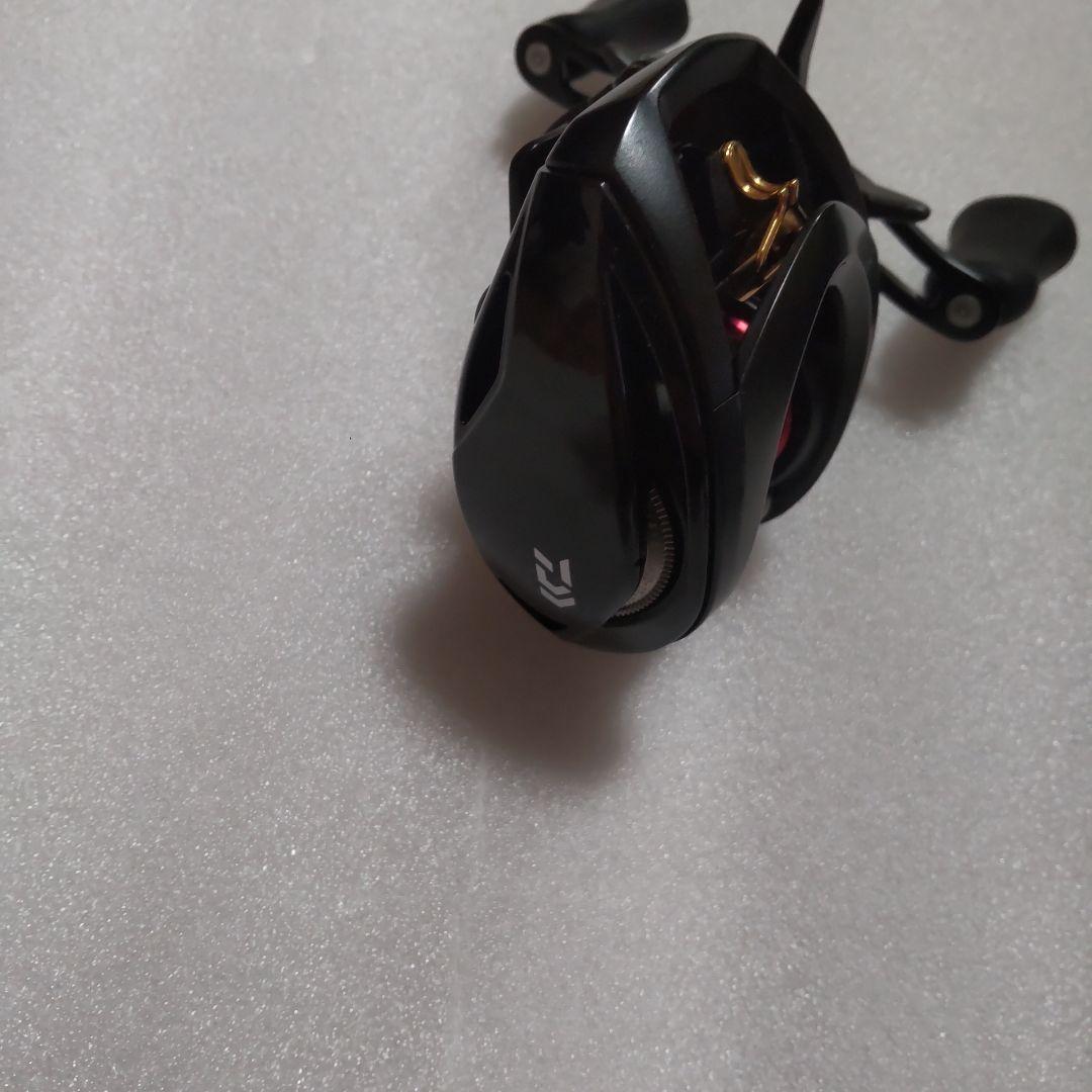 中古美品 ダイワ 23 SS AIR TW 8.5R