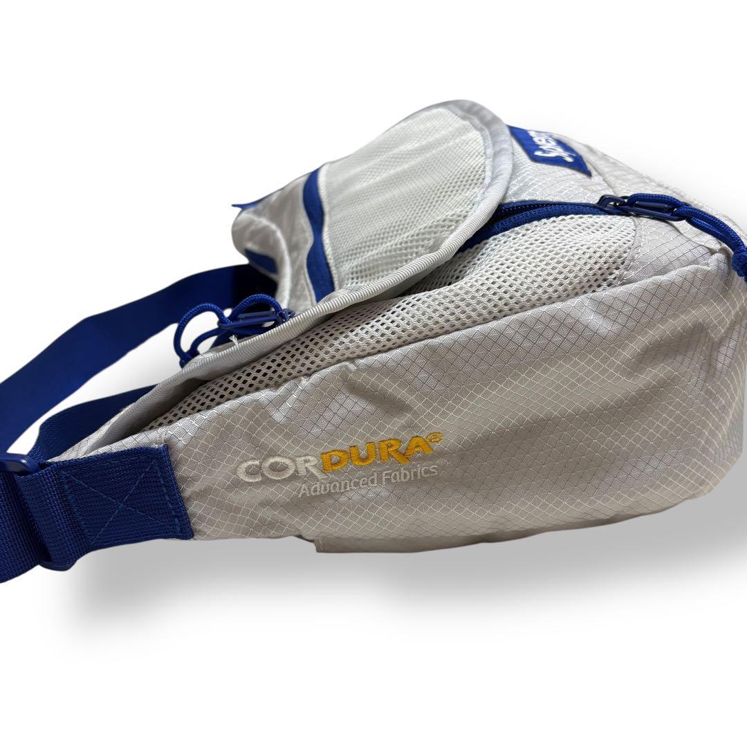 22SS Supreme Small Messenger Bag Silver - メルカリ