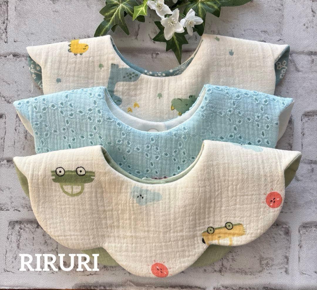 No.311 もくもく花びらスタイ ハンドメイド - メルカリ