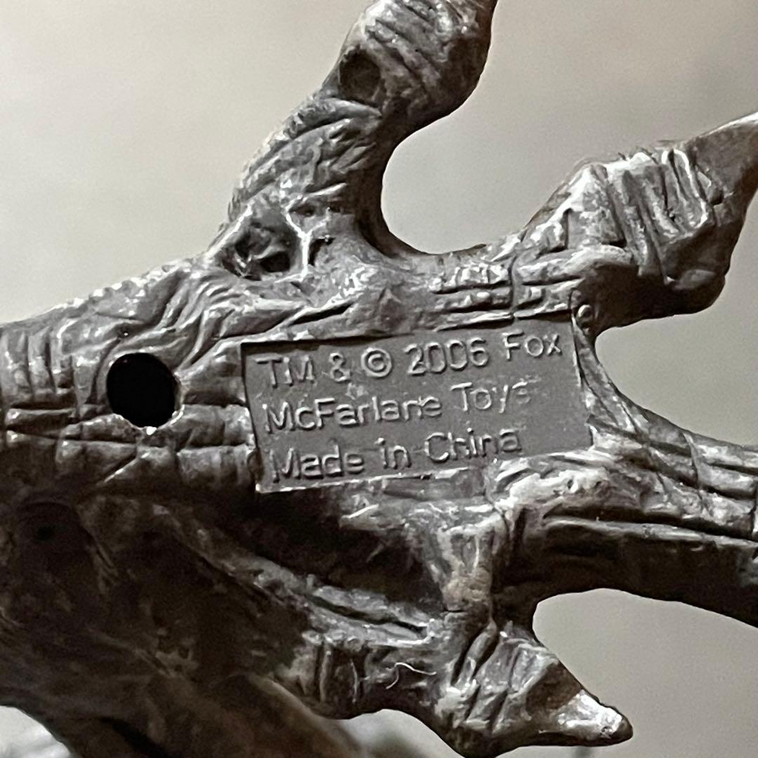 マクファーレントイズ　12インチ　グリッドエイリアン　フリュー　プレデリアン