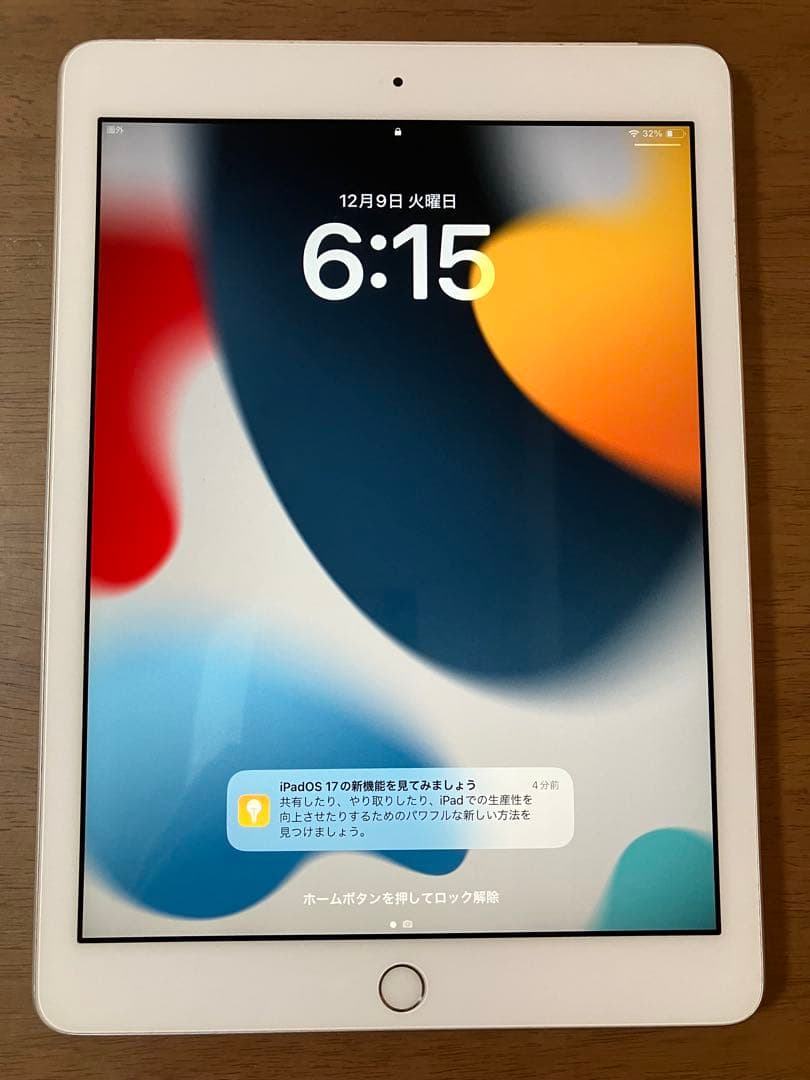 【最大容量100%】iPad 第6世代 Wifi+Cellular 32GB Amazon.com : iPad (6th Gen.) - 32GB - WiFi + Cellular - Silver