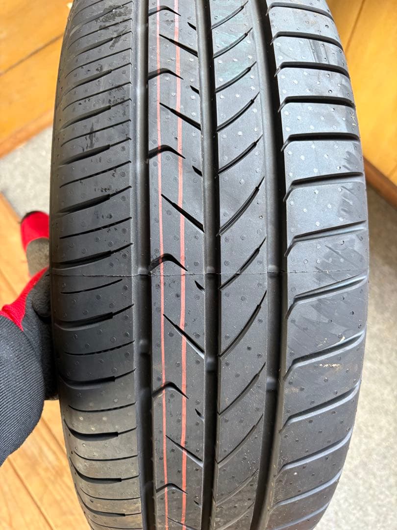 トーヨー　夏用タイヤ　205/65/R16