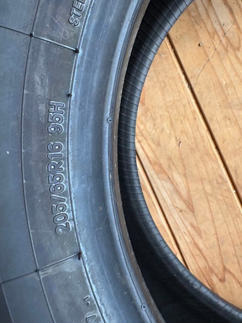 トーヨー　夏用タイヤ　205/65/R16