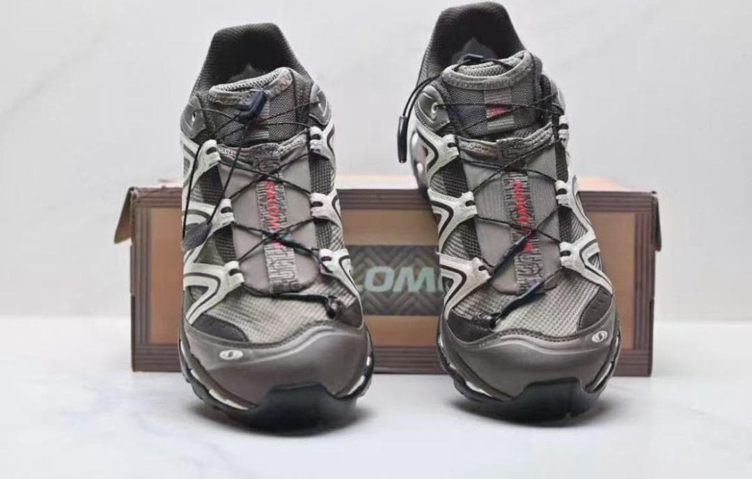 SALOMON チャマ古道 馬年限定