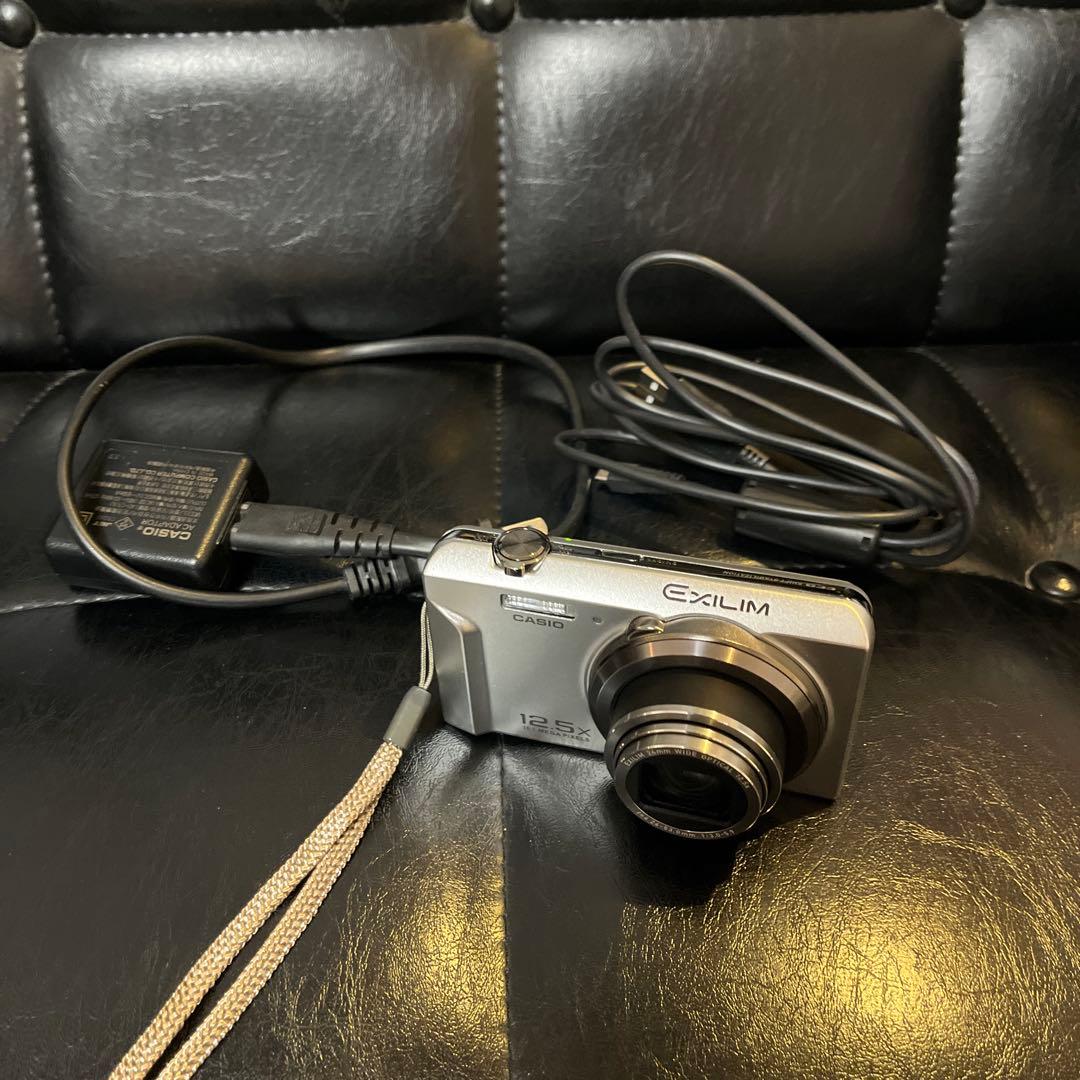 CASIO EXILIM 12.5X デジタルカメラ