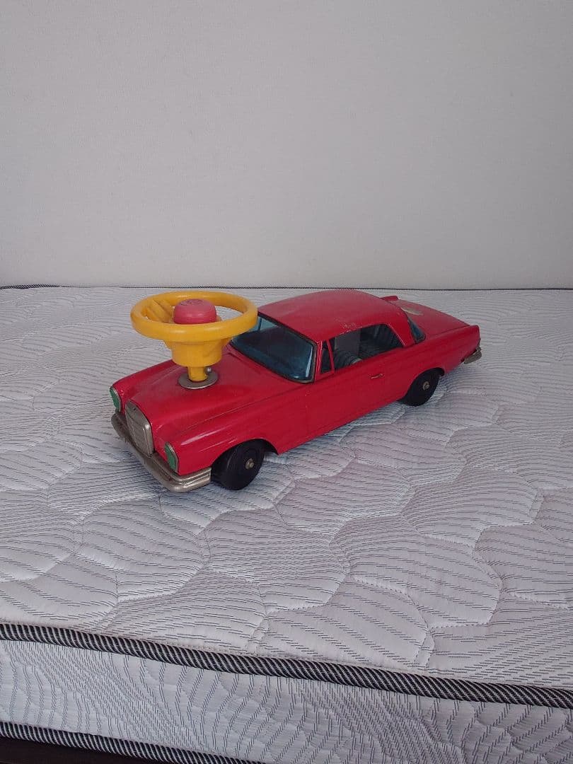 【1970年代】イチコー製 玩具 メルセデスベンツ（ハンドル付き乗り物）