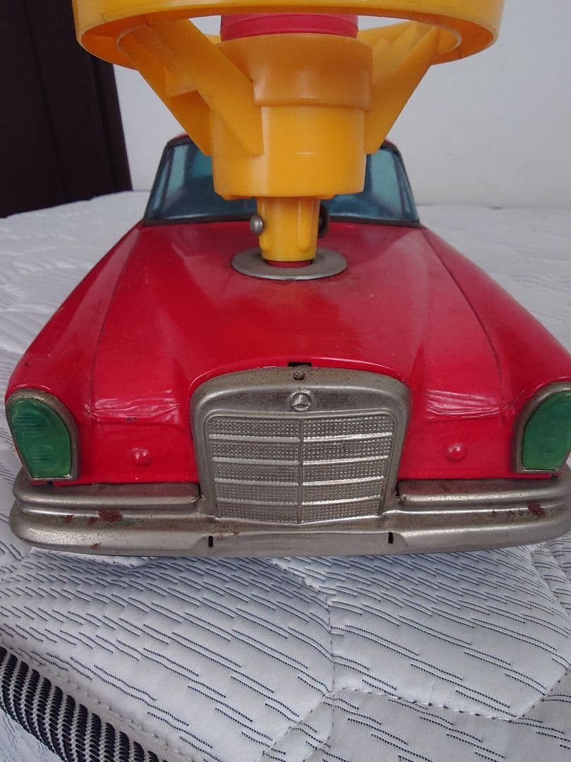 【1970年代】イチコー製 玩具 メルセデスベンツ（ハンドル付き乗り物）