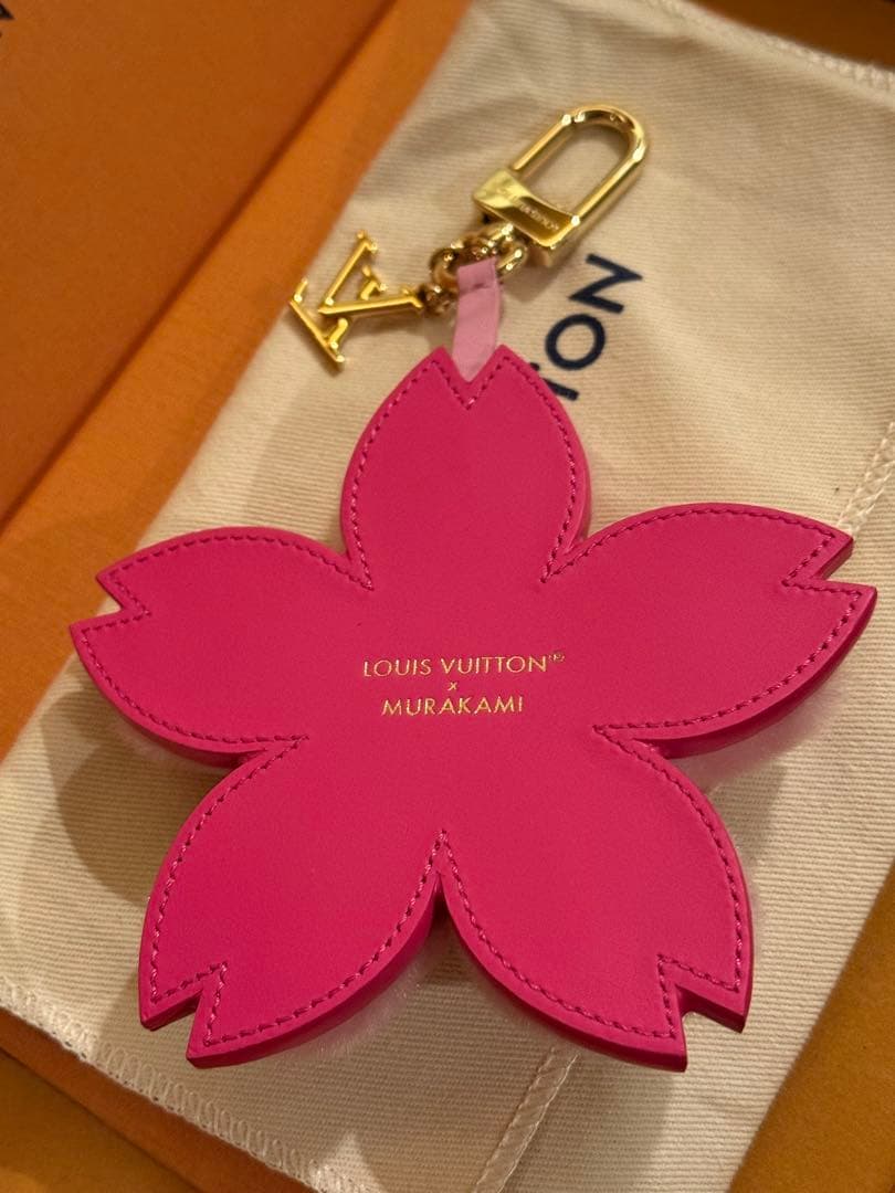 LV × TM 村上隆 キーホルダー・チェリーブロッサム M02485