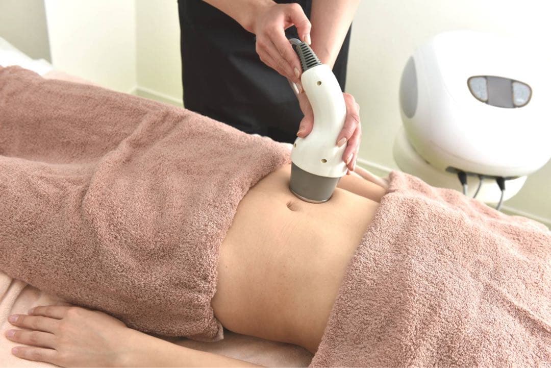 美品・自宅使い可/業務用痩身マシン】キャビテーション＆ラジオ波Cavi Est