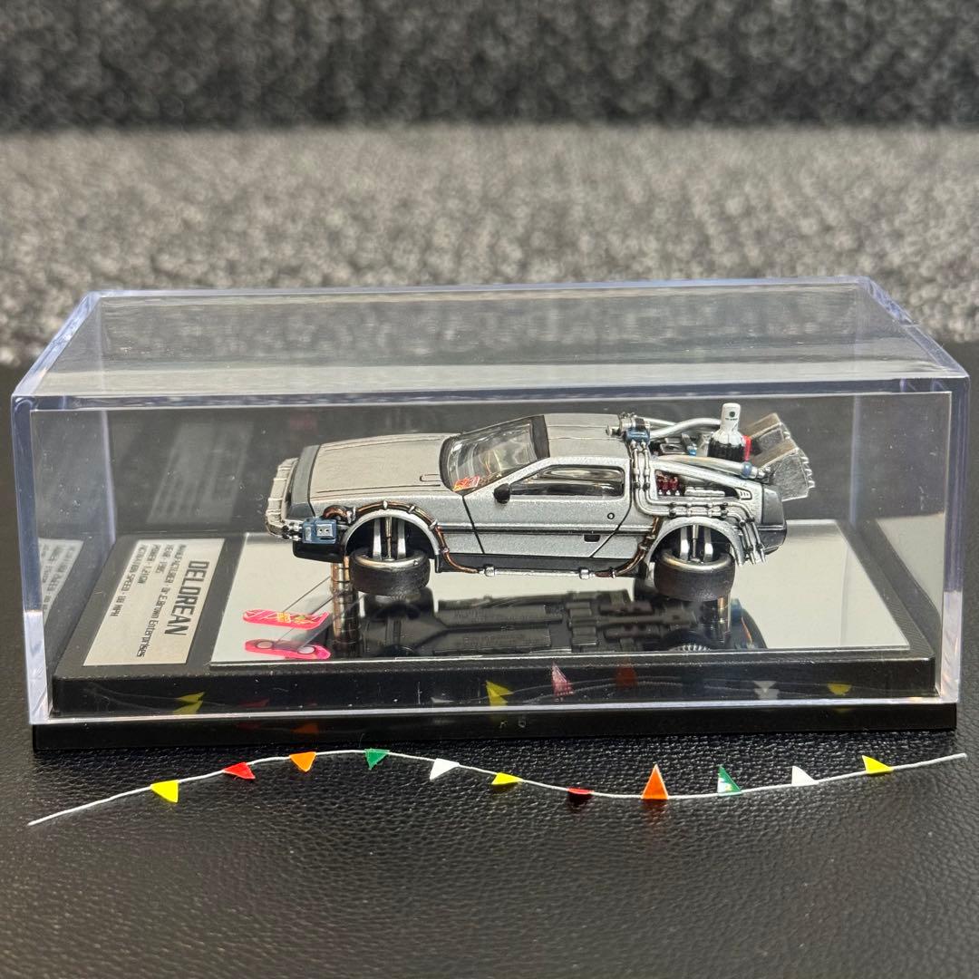 キャラウィール デロリアン Ⅱ カスタム品 1/64 バック