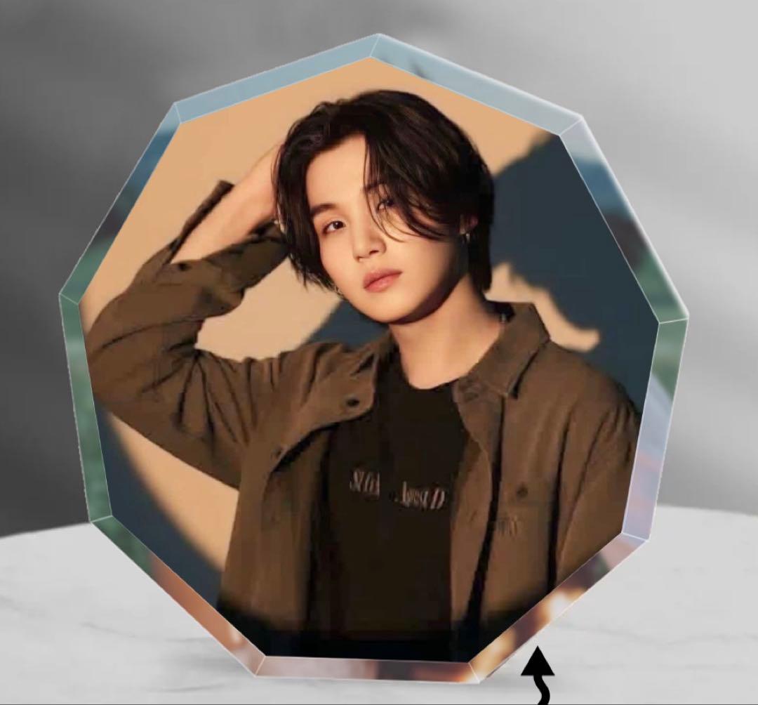 SUGA ユンギ　センイルグッズ アクリルブロックスタンド付き