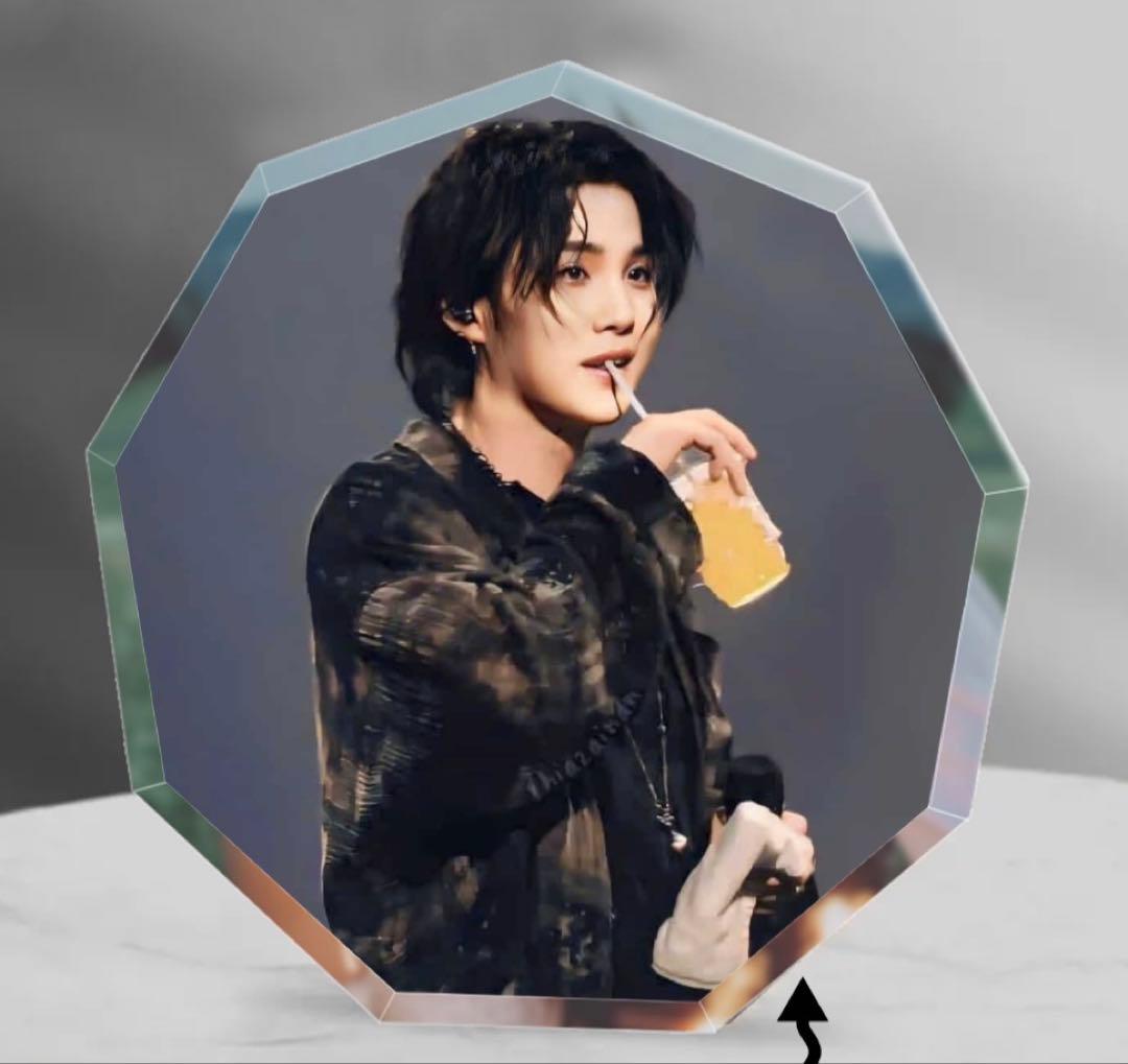 SUGA ユンギ　センイルグッズ アクリルブロックスタンド付き