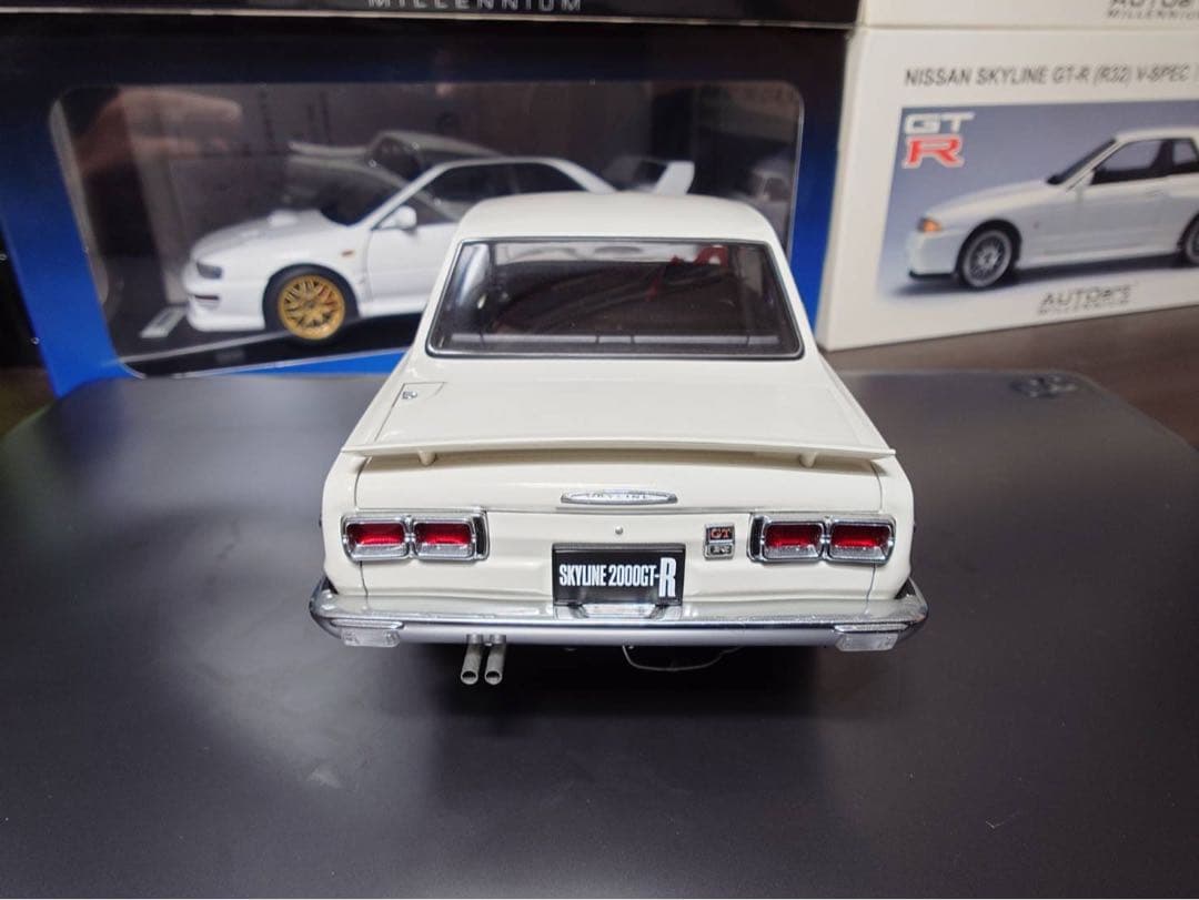 ミニカー AUTOart Nissan Skyline GT-R (KPGC10)1/18