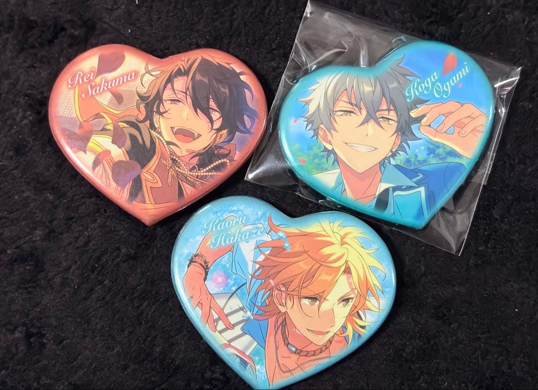 あんスタ UNDEAD 缶バッジまとめ売り - メルカリ