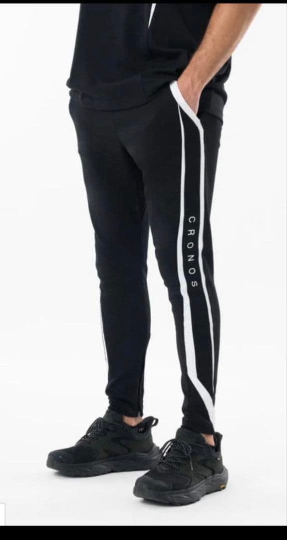 CRONOS ブラック ジョガーパンツ - メルカリ