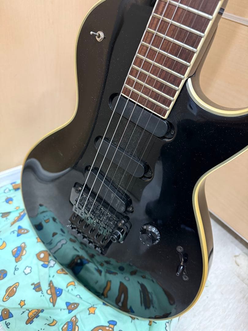 GrassRoots エレキギター ブラック ハードケース付き