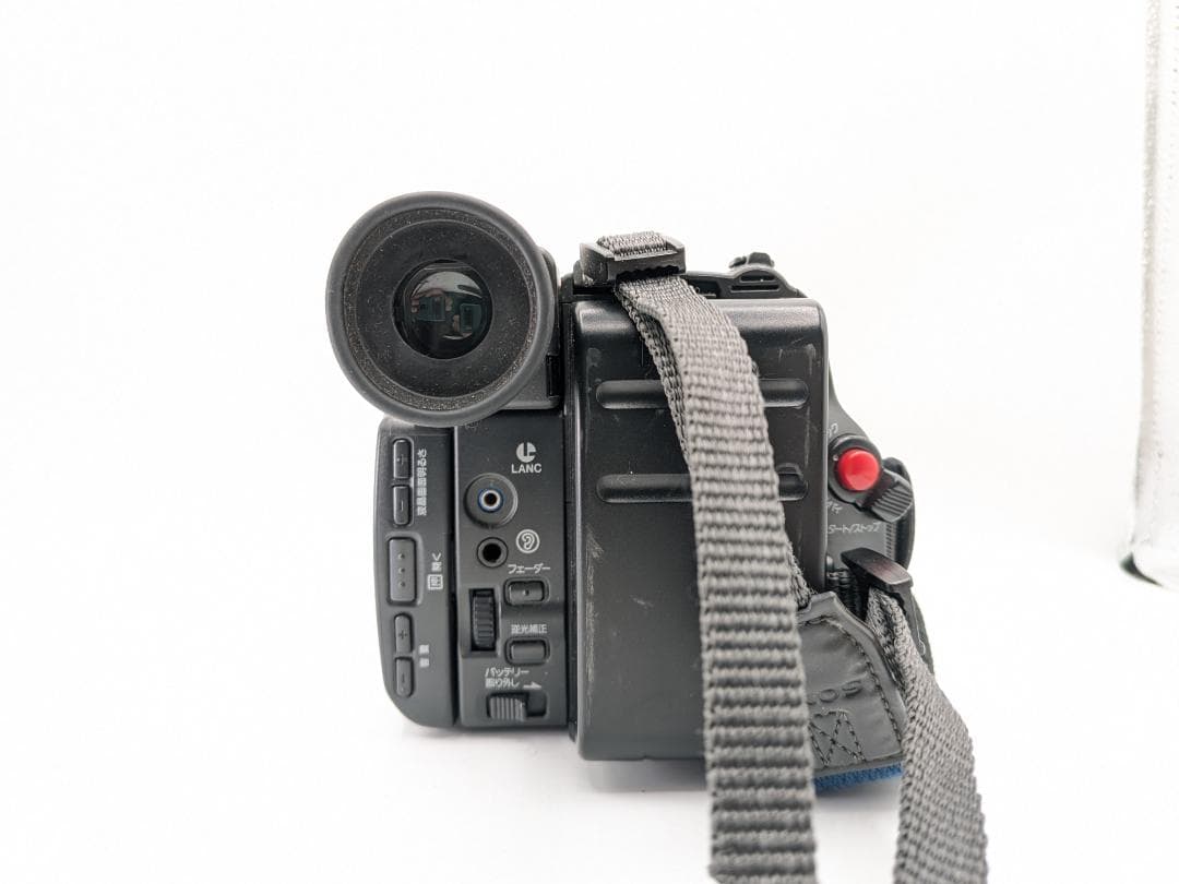 Hi8の再生・ダビングに最適】Sony ビデオカメラ CCD-TRV20 - メルカリ