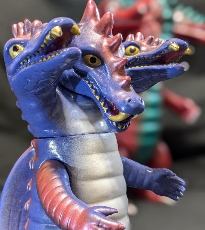 ジャイアント＆スタンダード　三つ首竜「スペクトルマン」（マスダヤ復刻）２体セット