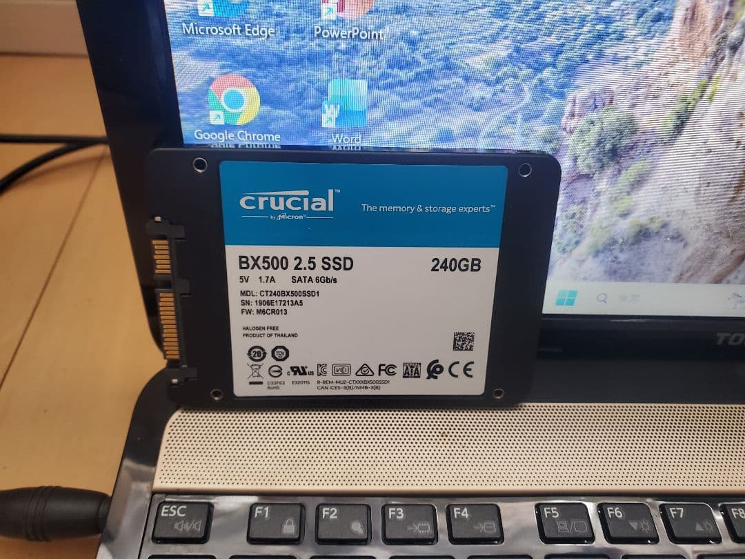 超高速東芝/Corei7/SSD240GB/メモリー16GB/オフィス2021