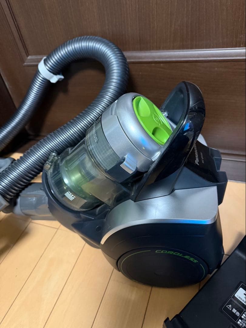 パナソニック「プチサイクロン MC-BR30G」充電式掃除機2014年製 - メルカリ