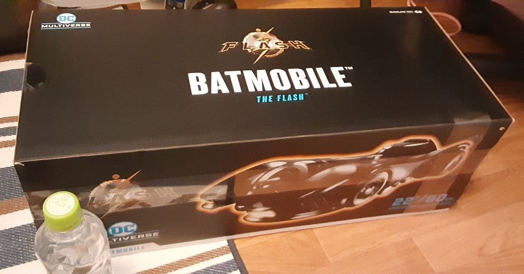 【バットモービル 新品未開封・巨大サイズ】DCマルチバース1989版モービル
