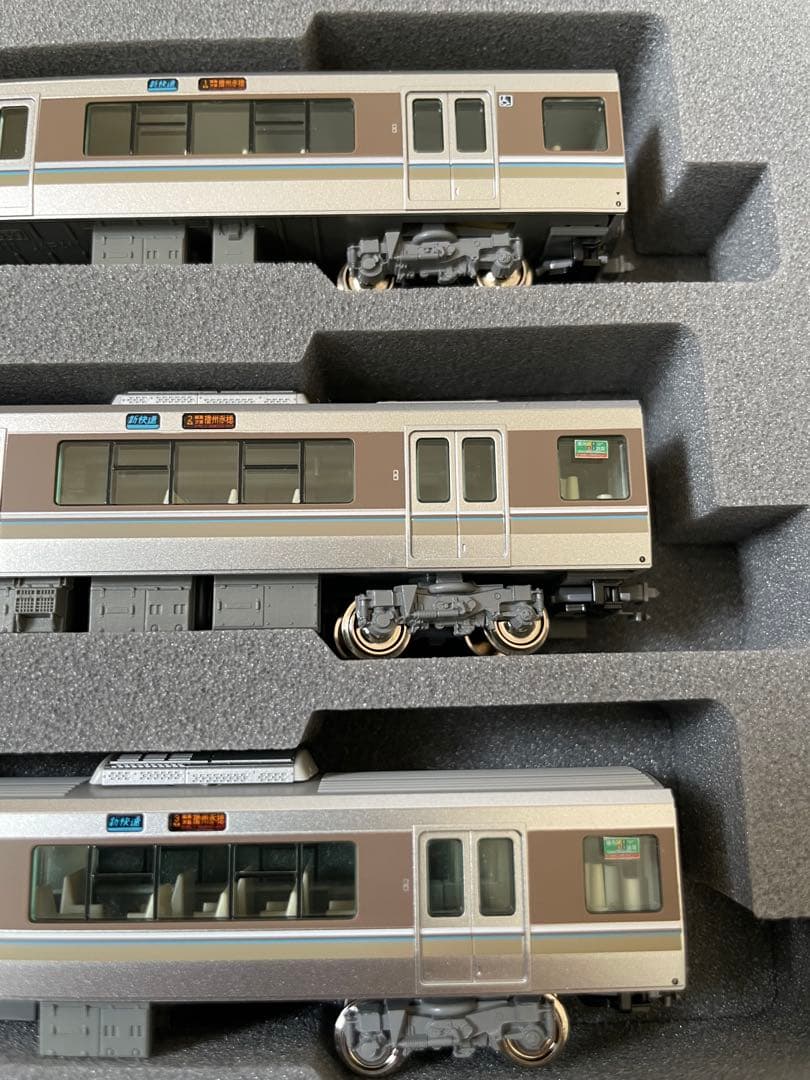 KATO 10-536 223系2000番台(2次車)「新快速」8両セット