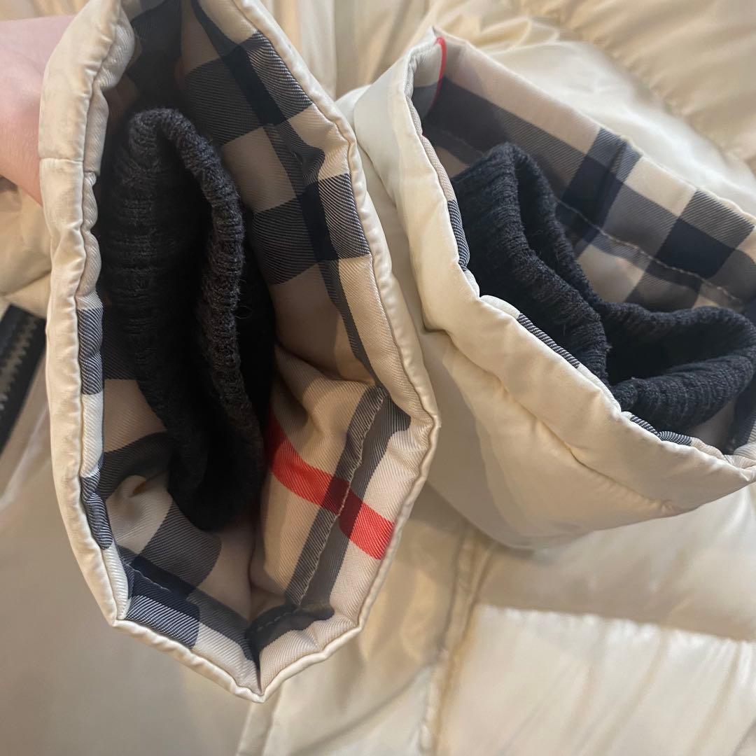 即完売品バーバリー オフホワイトダウンジャケット フード付き - メルカリ