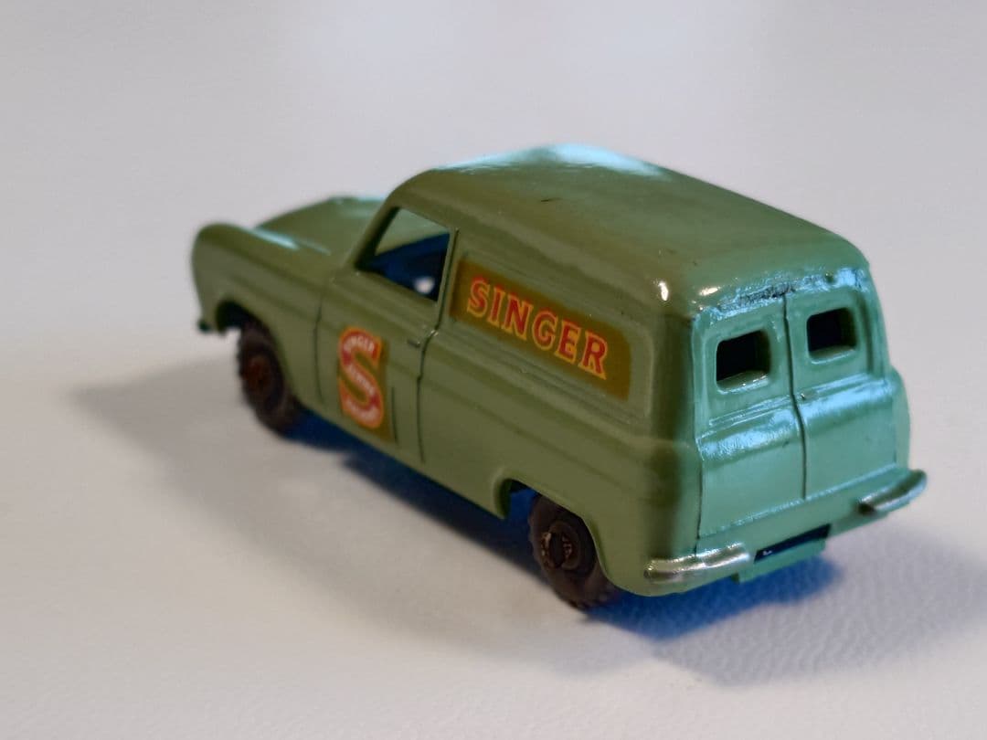 ミニカー MATCHBOX No.59 FORD \"Singer\" VAN