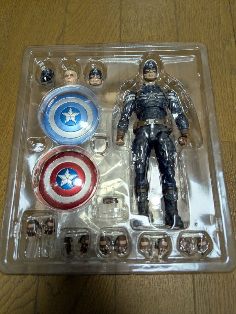 MAFEX マフェックス キャプテンアメリカステルススーツ ウィンターソルジャー