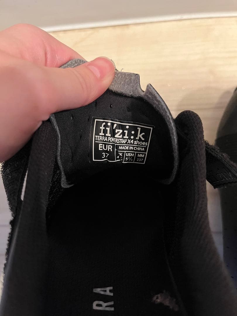 フィジークX4 SPD   サイズEU37（23.5〜24.0cm）