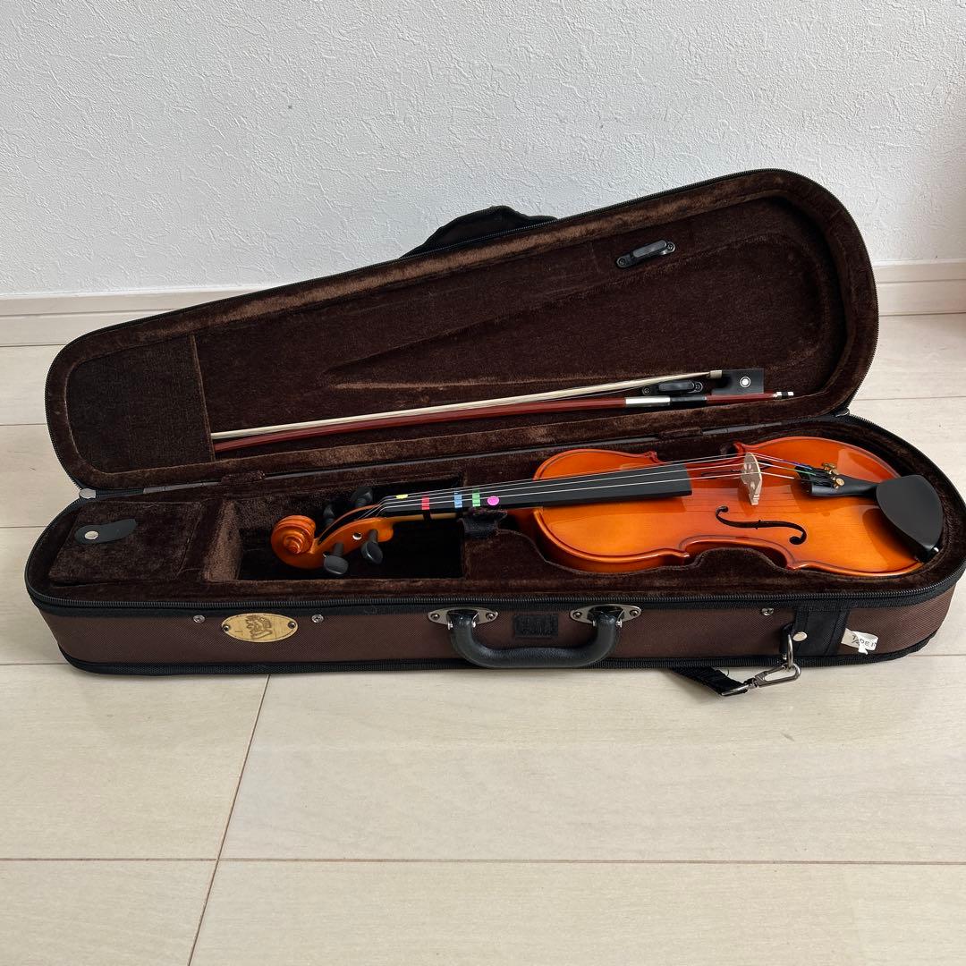 【美品】1/4バイオリン本体、ケース、肩当て、松脂付き 1/4サイズ 中古バイオリン。 弓、ケース、肩当て、松脂付き。 - メルカリ