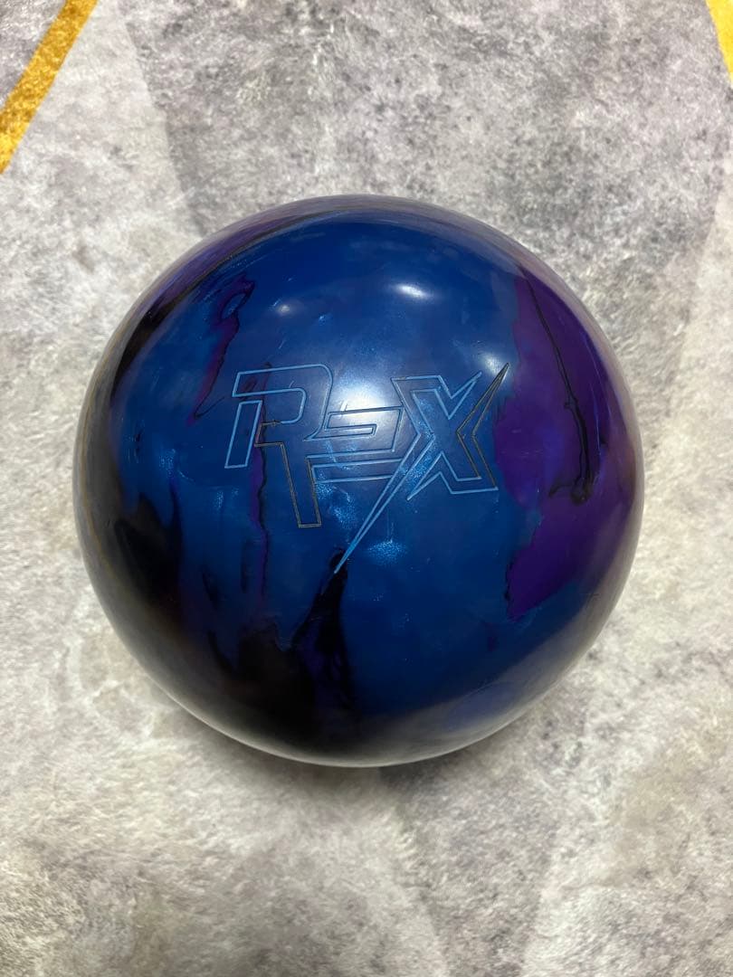 インフィニットフィジックス 15ポンド ストーム ボウリングボール