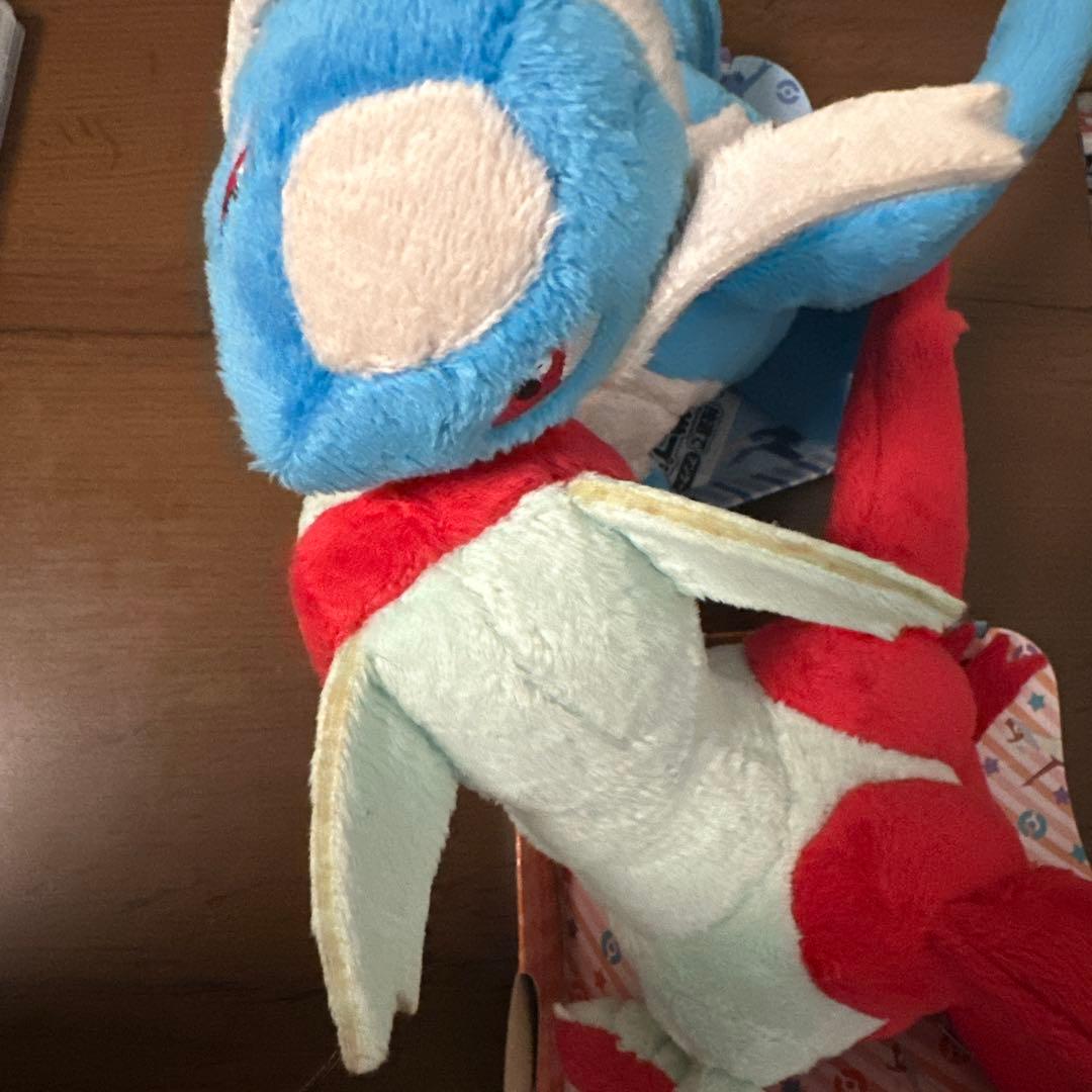 タカラトミー製　ラティオス ラティアス ぬいぐるみ