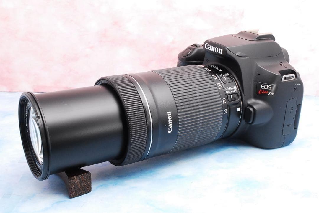 キャノン Kiss X10☆一眼レフカメラ☆スマホ転送OK☆高性能Wレンズ
