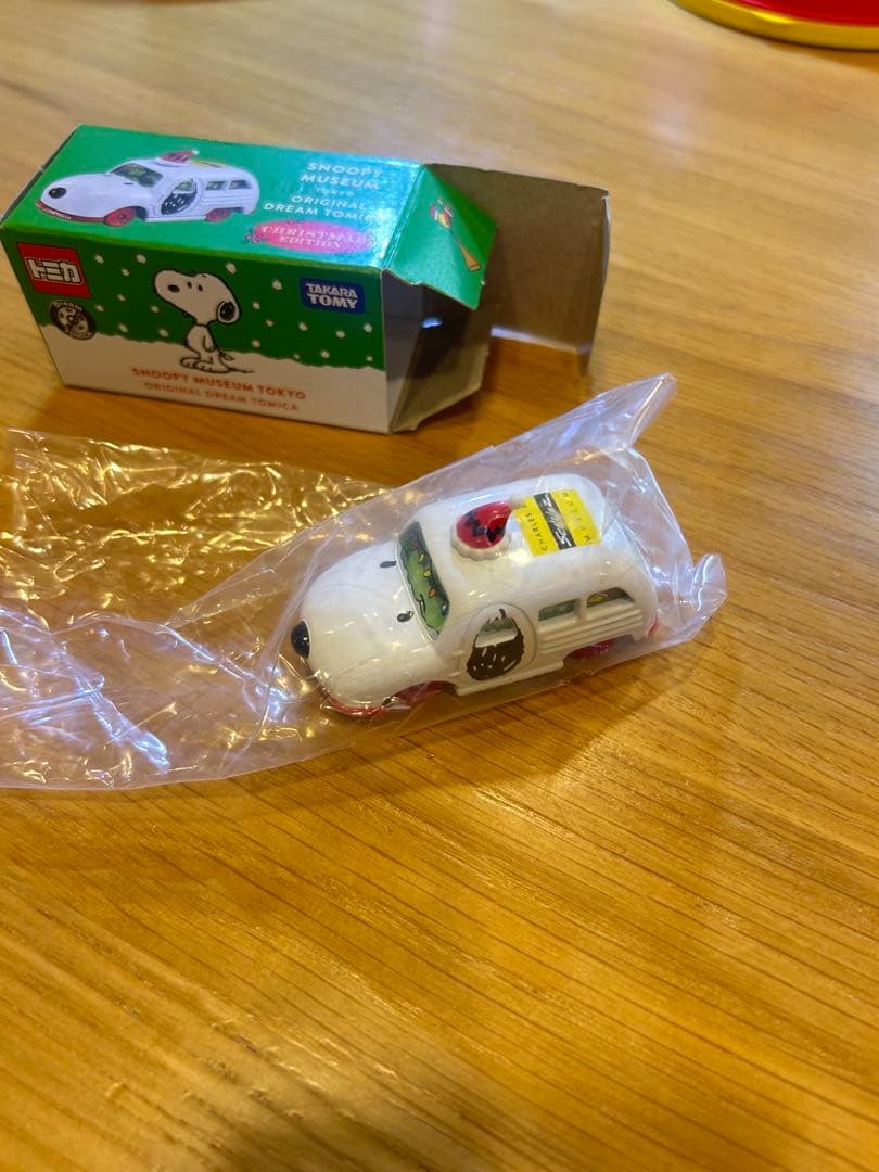 六本木スヌーピーミュージアムクリスマス限定トミカ やっと手の届く値段になったので・・・スヌーピー・ウインター