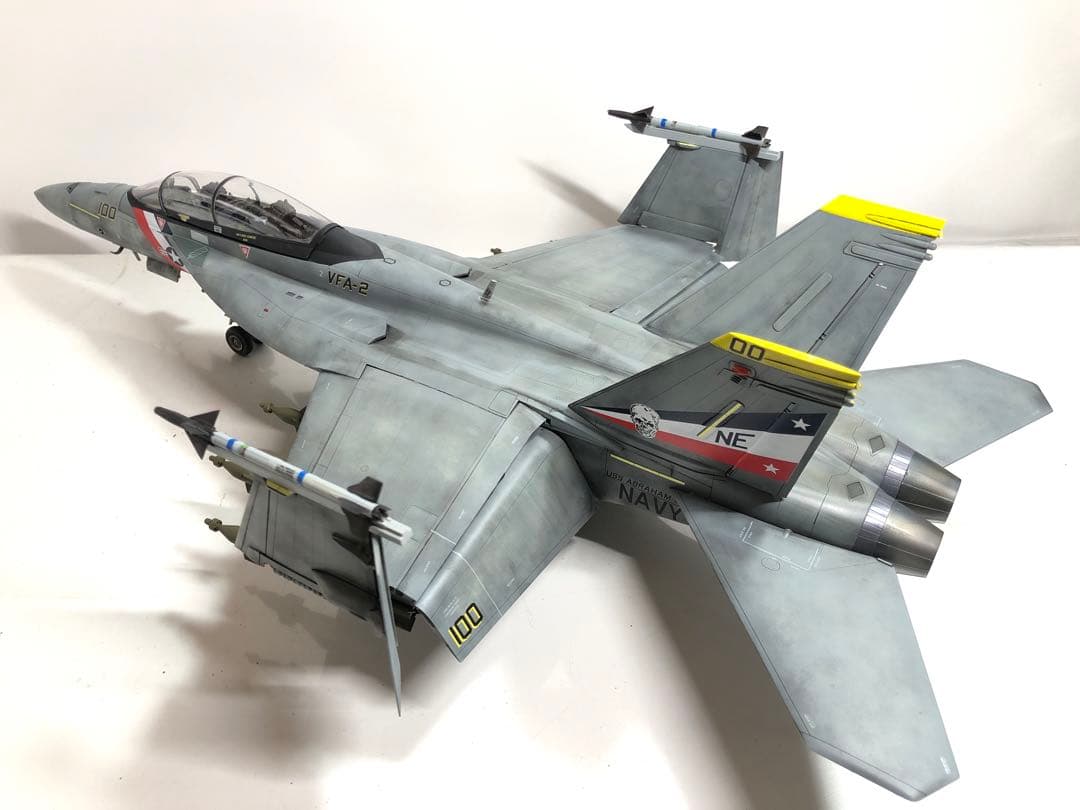 トランペッター 1/32 アメリカ海軍 F/A-18F スーパーホーネット - メルカリ