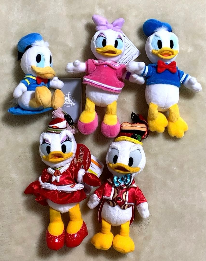 ディズニー ドナルド♡デイジー ぬいぐるみバッジ 5点 - メルカリ