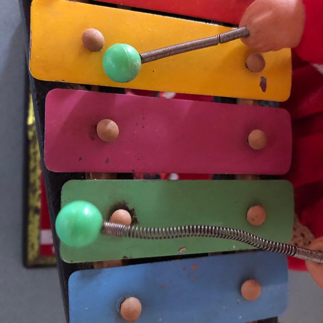 希少　ゼンマイ式 鉄琴ブリキ アンティーク 　昭和おもちゃ 女の子 お人形 演奏