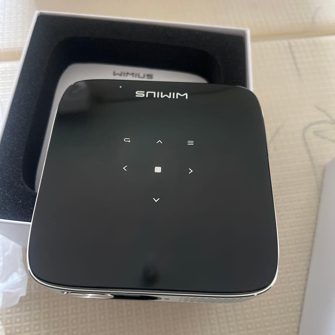 Q3 プロジェクター本体 一回使用 - プロジェクターブランド