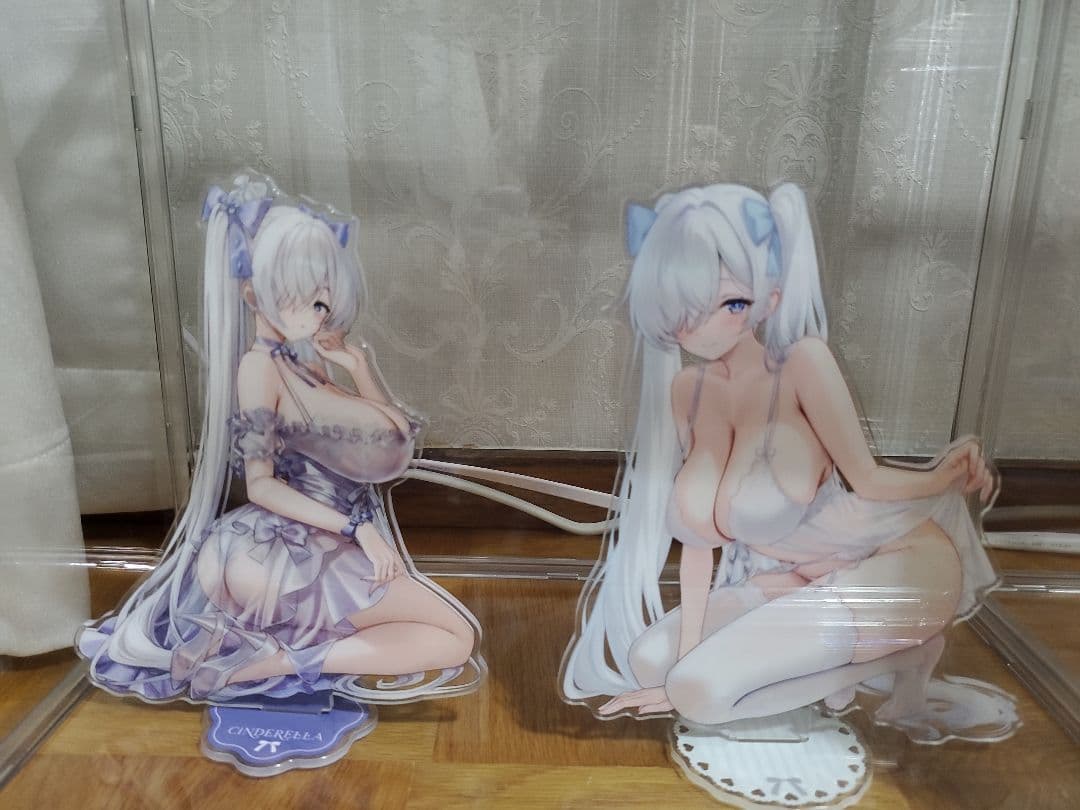 勝利の女神NIKKE シンデレラ アクリルスタンド 美品 一番くじB賞付き