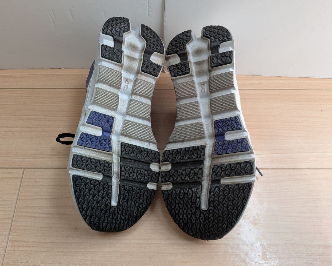 On/オン Cloudrunner 2 26.0cm ランニングシューズ