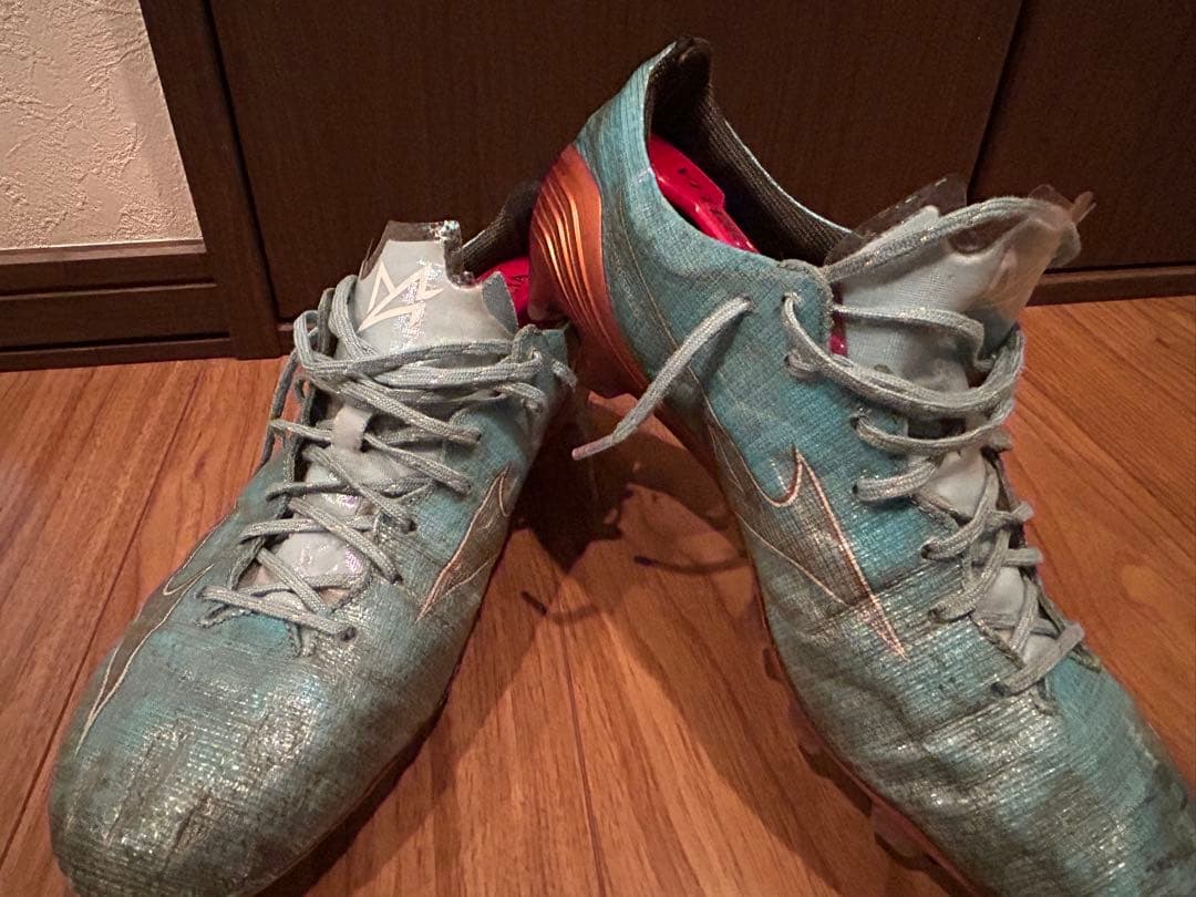 ミズノアルファJapan限定カラー サッカーシューズ限定カラー「AZURE BLUE PACK」発売｜｜ミズノ株式会社