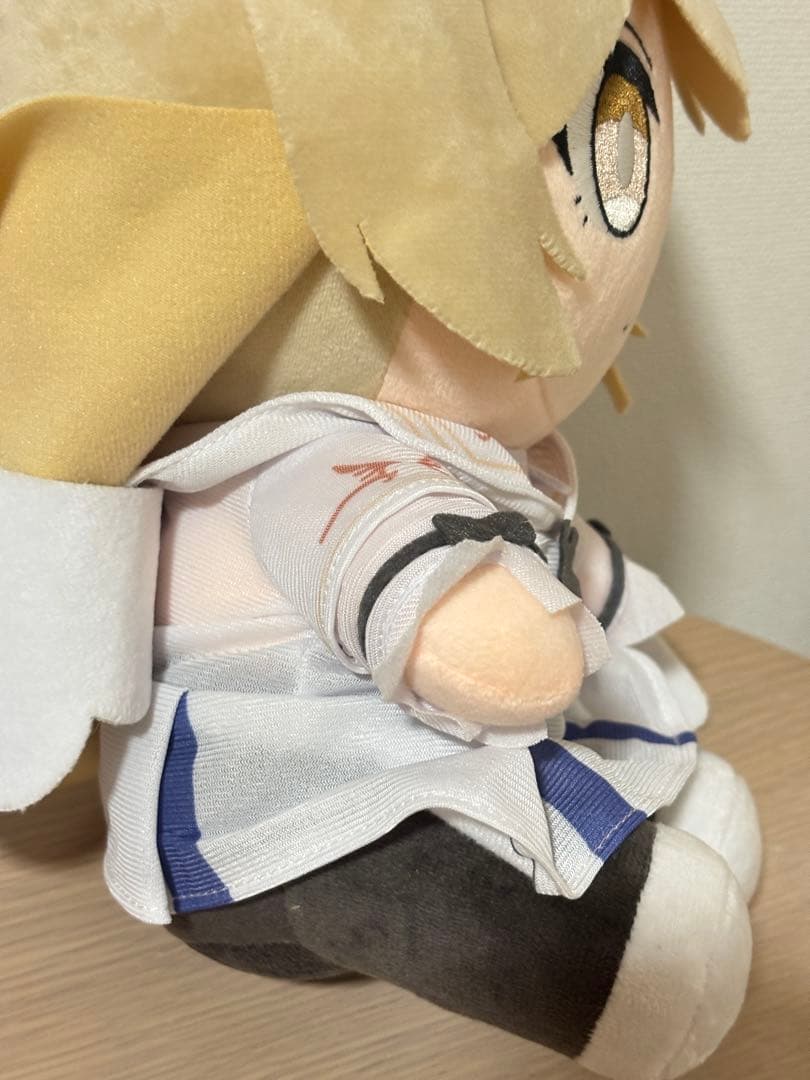 ブルーアーカイブ 桐藤ナギサ ぬいぐるみ - メルカリ