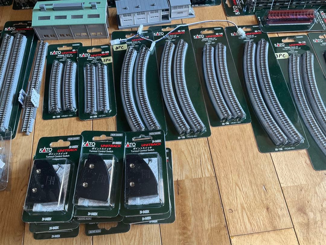 KATO nゲージ 線路、ポイント、鉄橋、車庫、橋脚、その他色々