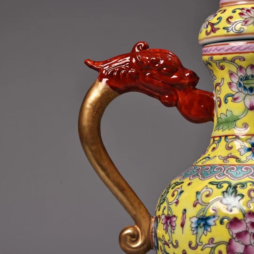 中国古美術・珍品旧蔵七宝彩と鎏金の磁器の茶壺・急須・文房具・置物