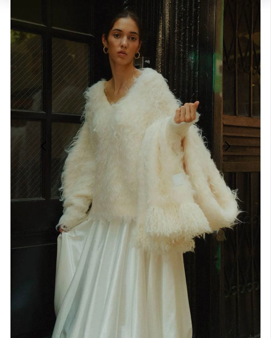 the toe Pigalle shaggy Vneck knit - メルカリ